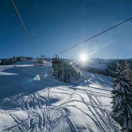 Boutique Hotel Goldenes Lamm Villach Bagian luar foto