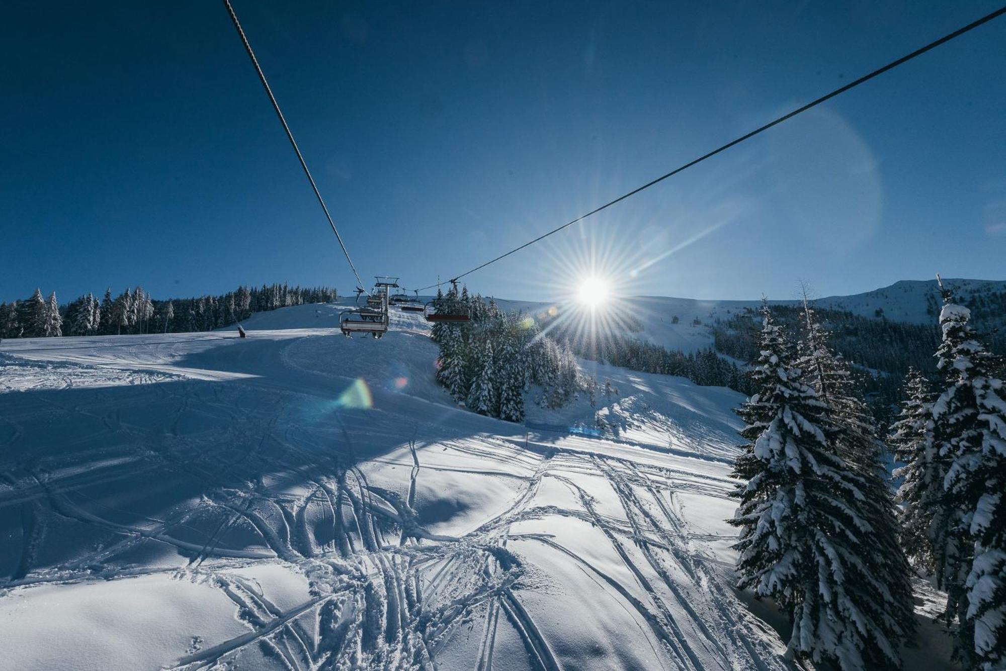 Boutique Hotel Goldenes Lamm Villach Bagian luar foto