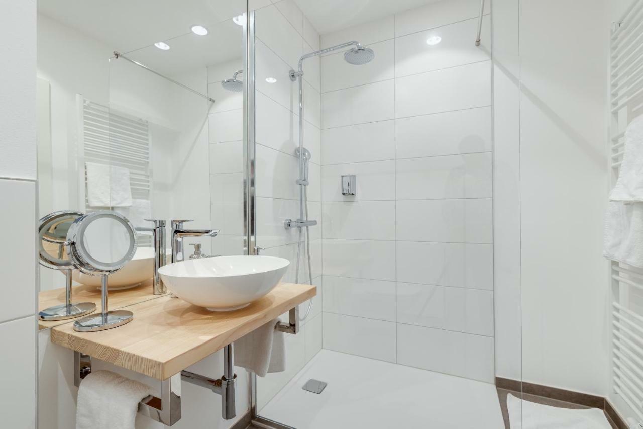 Boutique Hotel Goldenes Lamm Villach Bagian luar foto