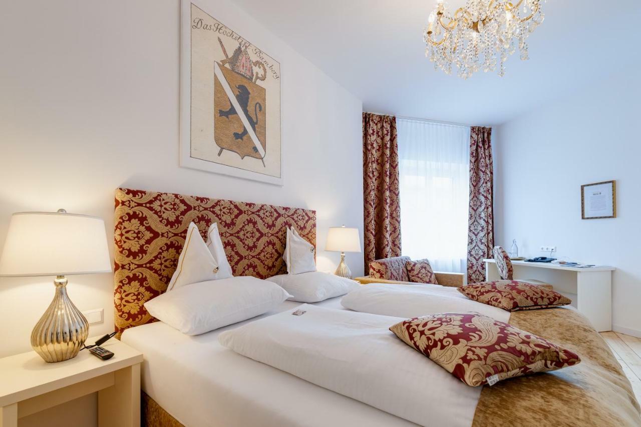 Boutique Hotel Goldenes Lamm Villach Bagian luar foto